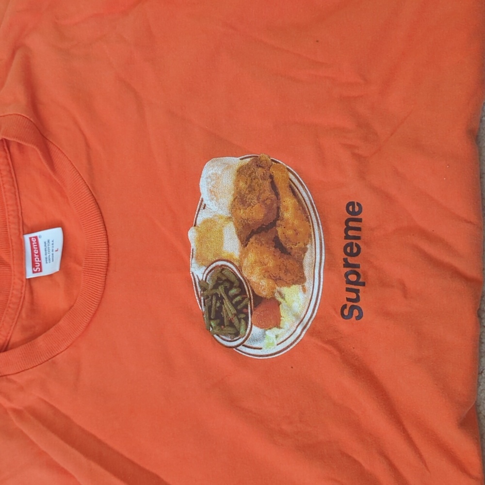 Supreme T-shirt
